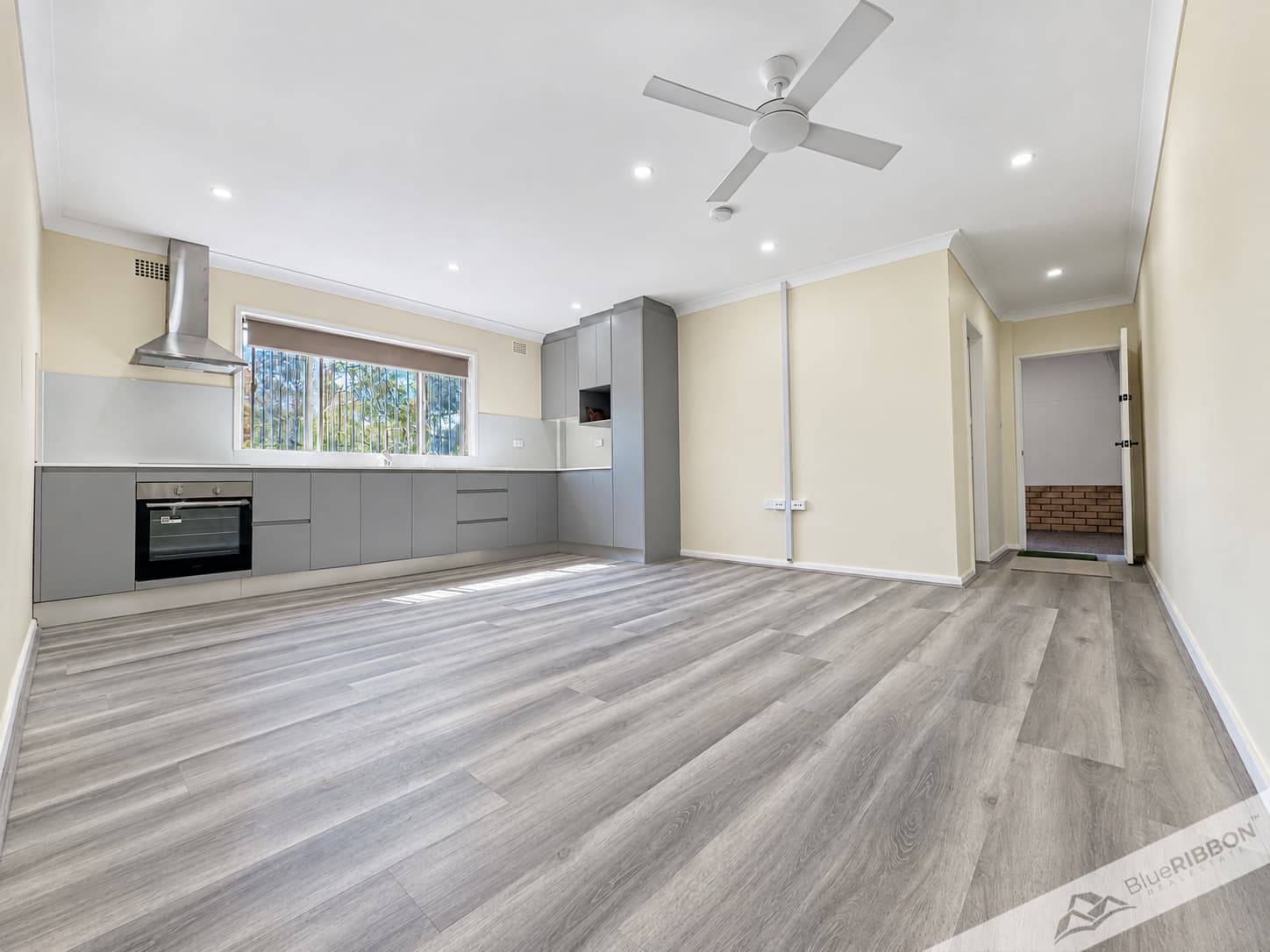 2A Parklawn Place, North St Marys, NSW, 2760